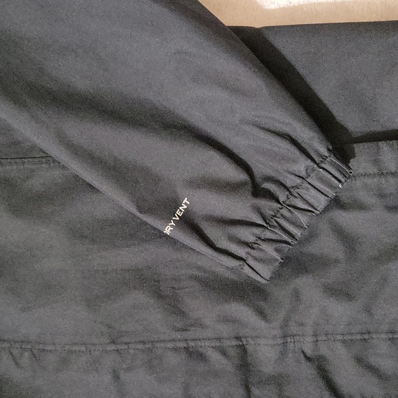 Boys North Face light weight jacket - Picture 6 of 8